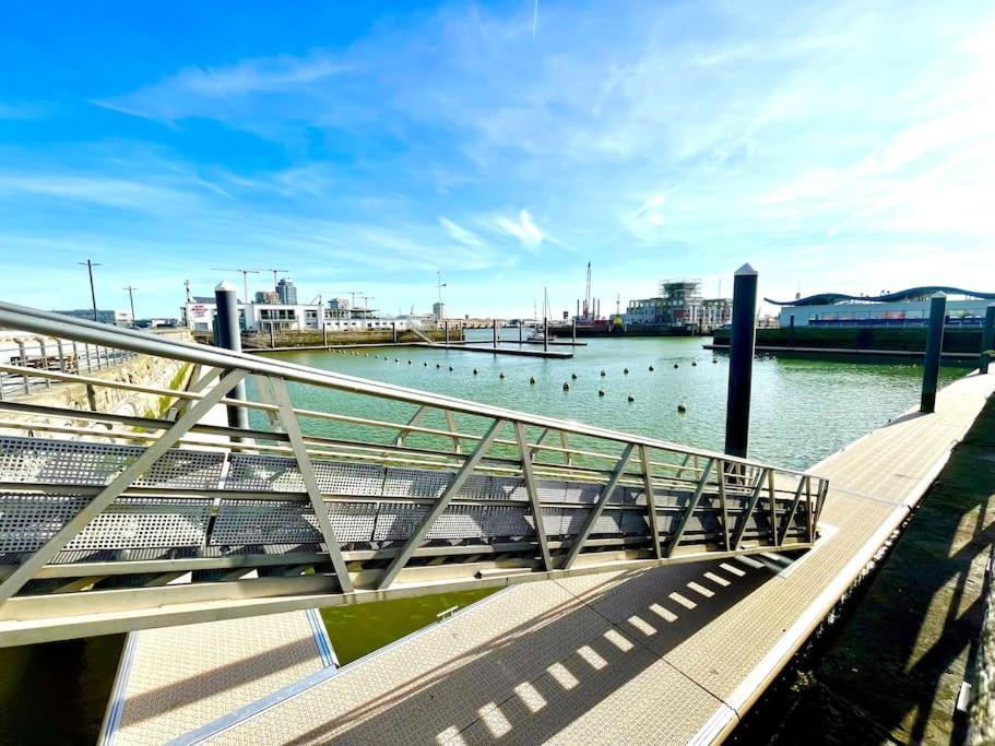 Ostend Chic, Luxe Loftstijl In Oostende ภายนอก รูปภาพ