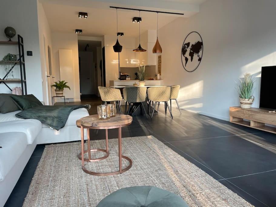 Ostend Chic, Luxe Loftstijl In Oostende ภายนอก รูปภาพ