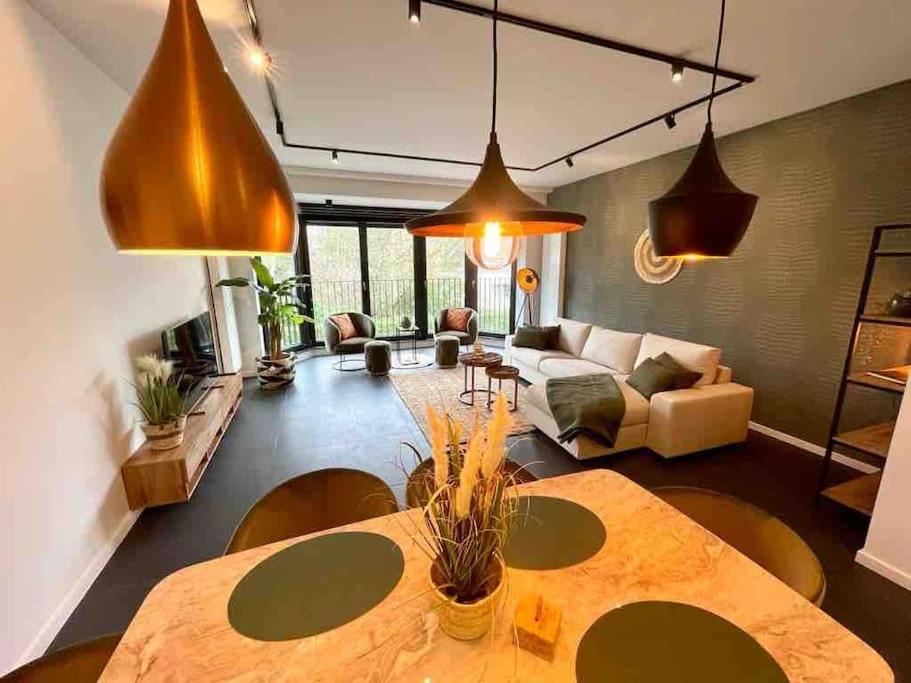 Ostend Chic, Luxe Loftstijl In Oostende ภายนอก รูปภาพ